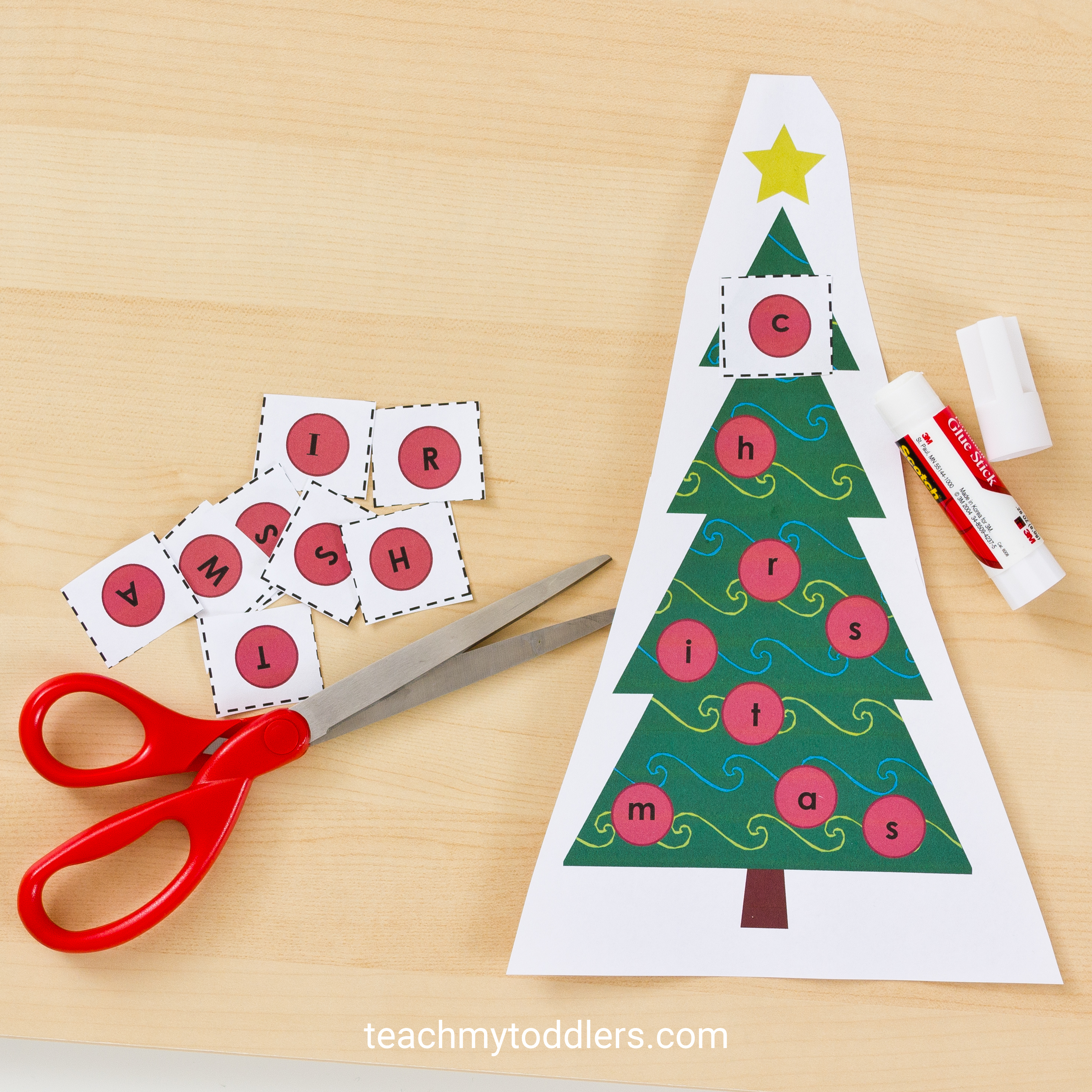 Teach your toddlers letters and colors with these fun christmas tree activities