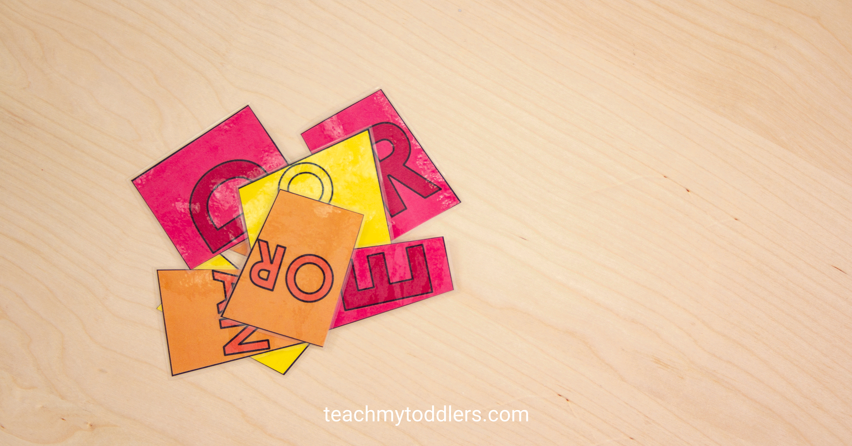 Red-Orange-Yellow-example-gif-on-how-to-use-puzzle-pieces-to-teach-toddlers-colors