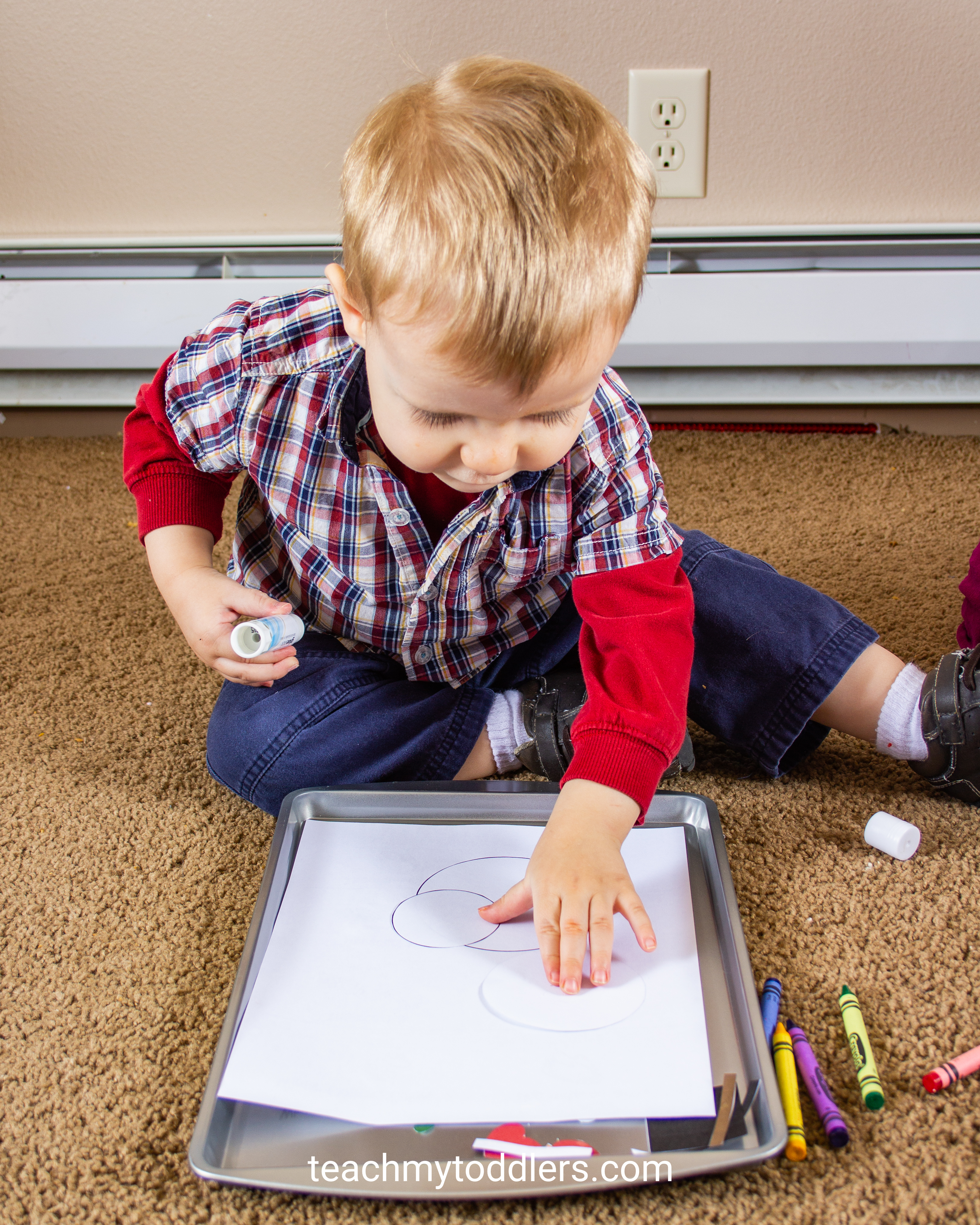 Use these awesome winter activities to teach toddlers about winter