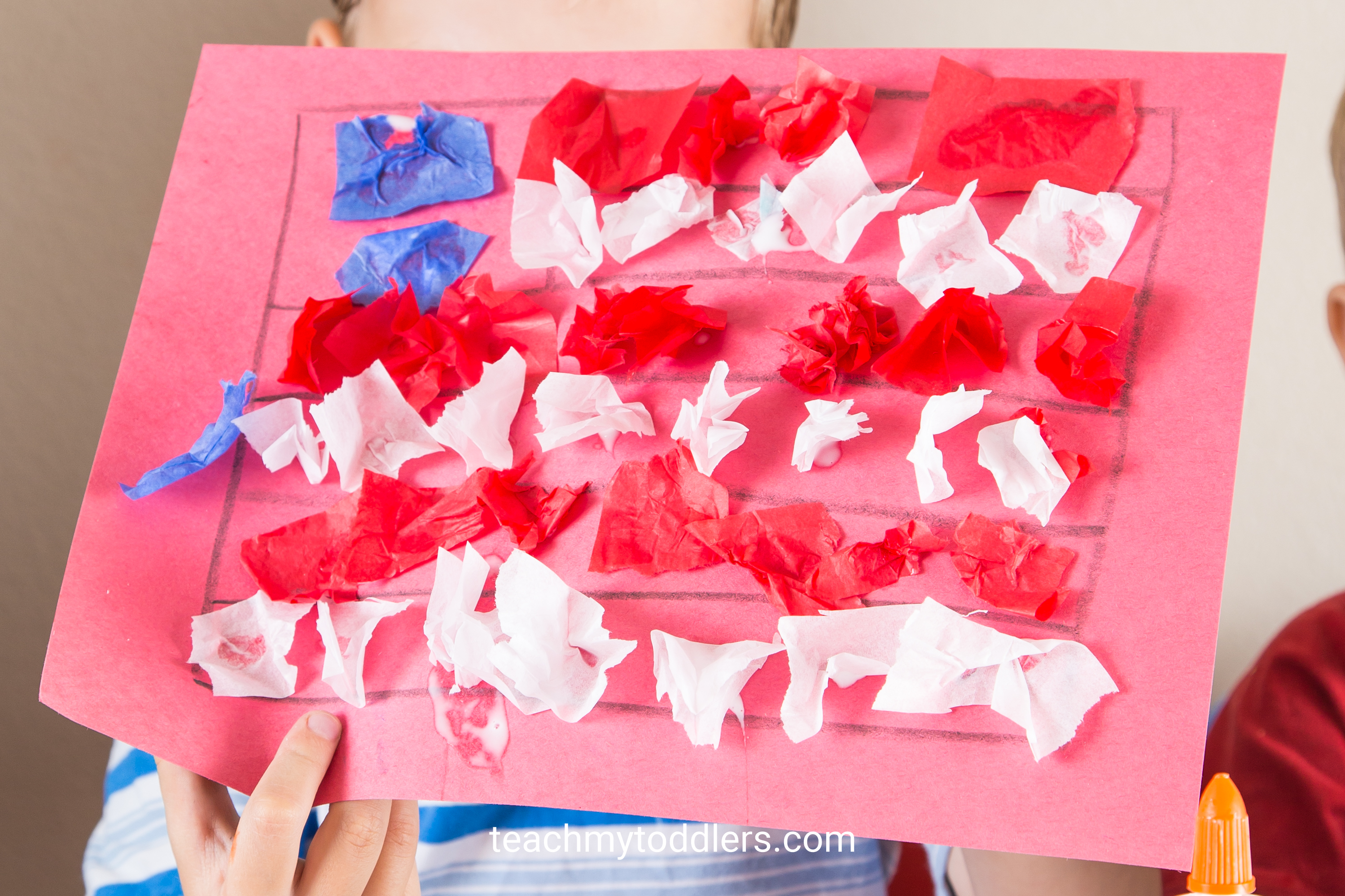 Find out how to use these red, white and blue crafts to teach your toddlers about 4th of july