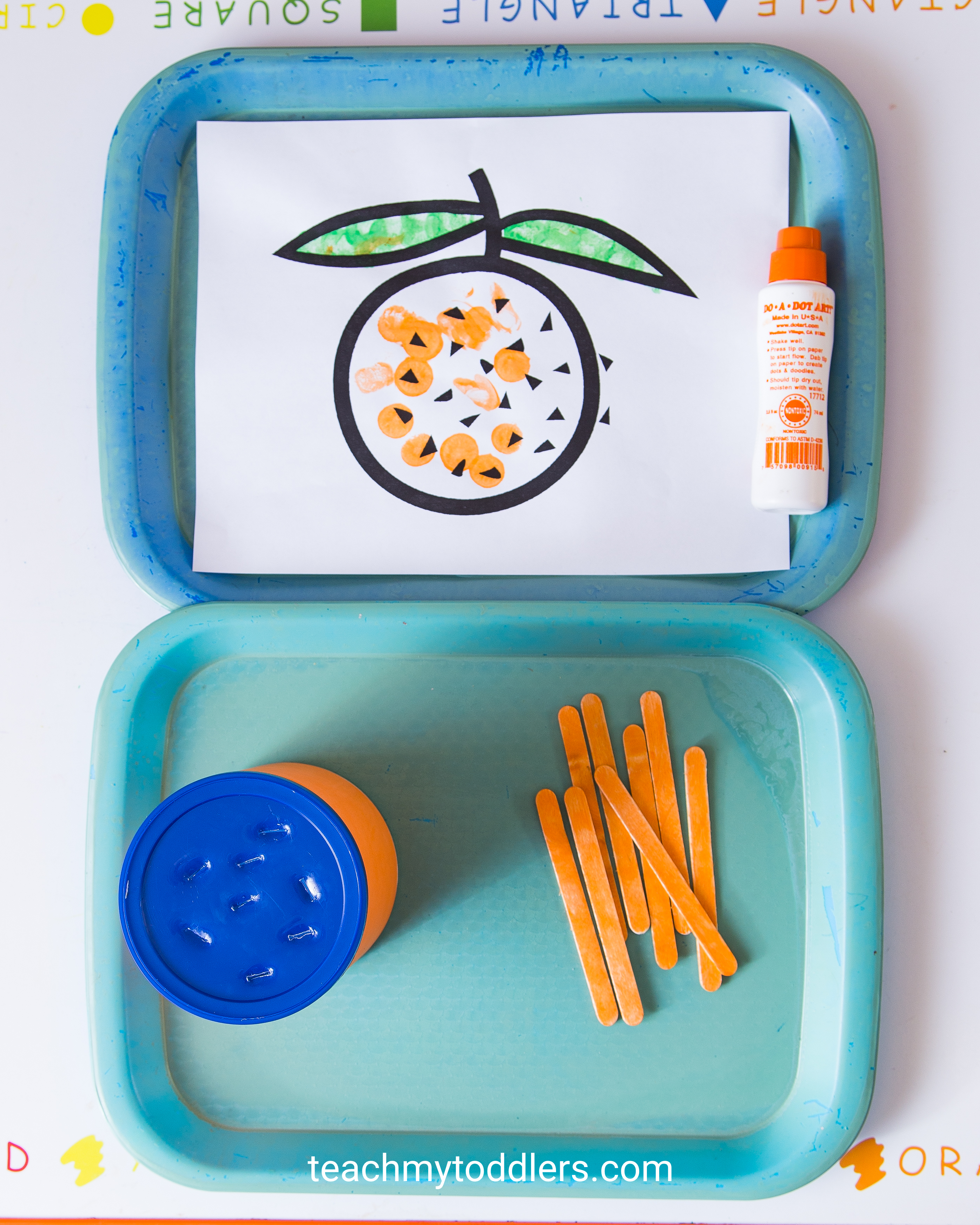 A fun game to teach your toddler the color orange