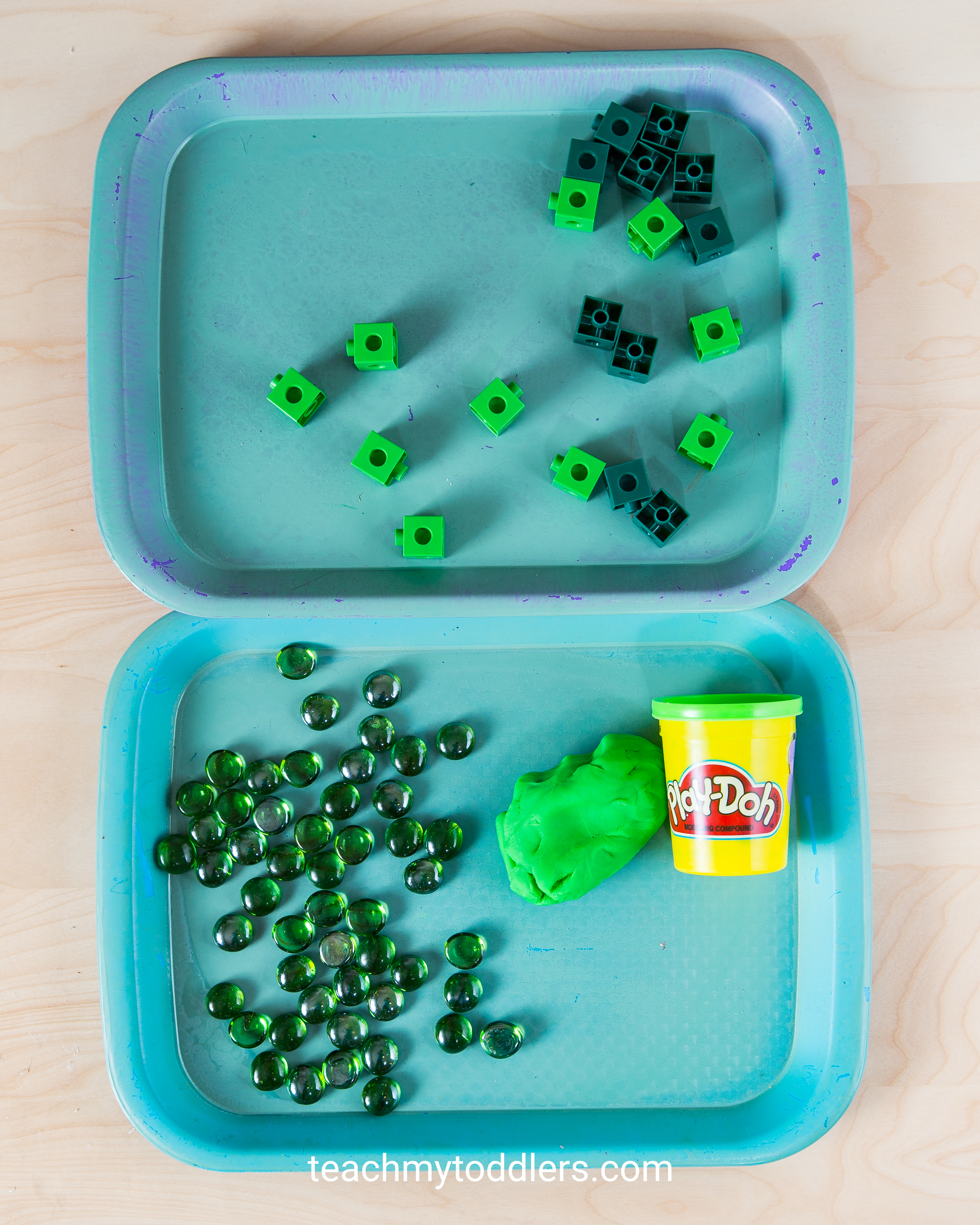 A fun activity to teach your toddler the color green