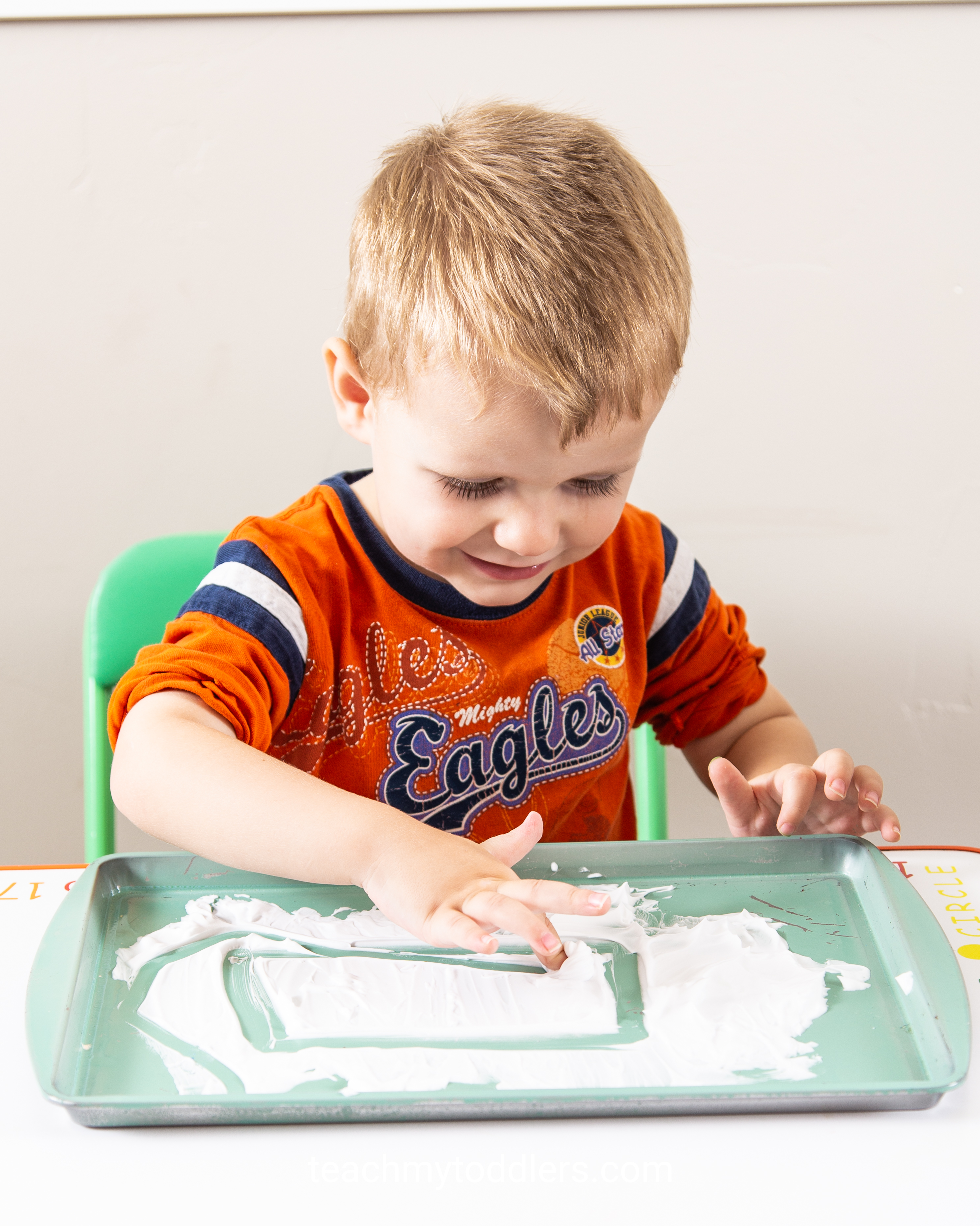 Find out how to use these rectangle trays to teach toddlers shapes