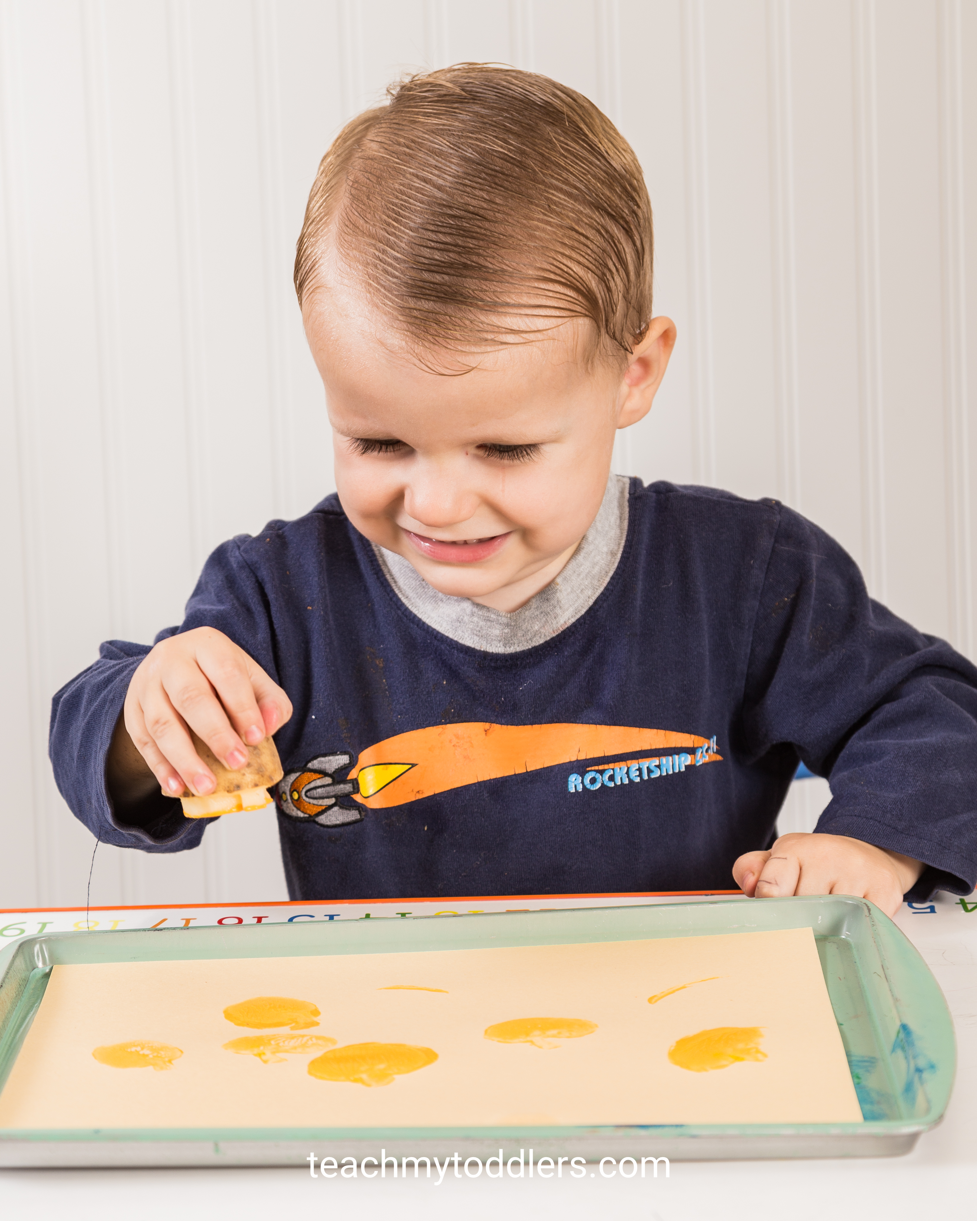 Use these pumpkin themed activities to teach toddlers about fall