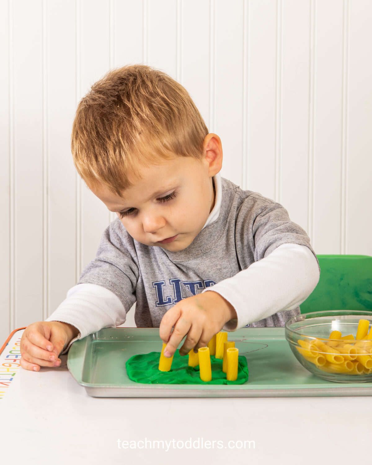 Ideas for Fall Tot Trays