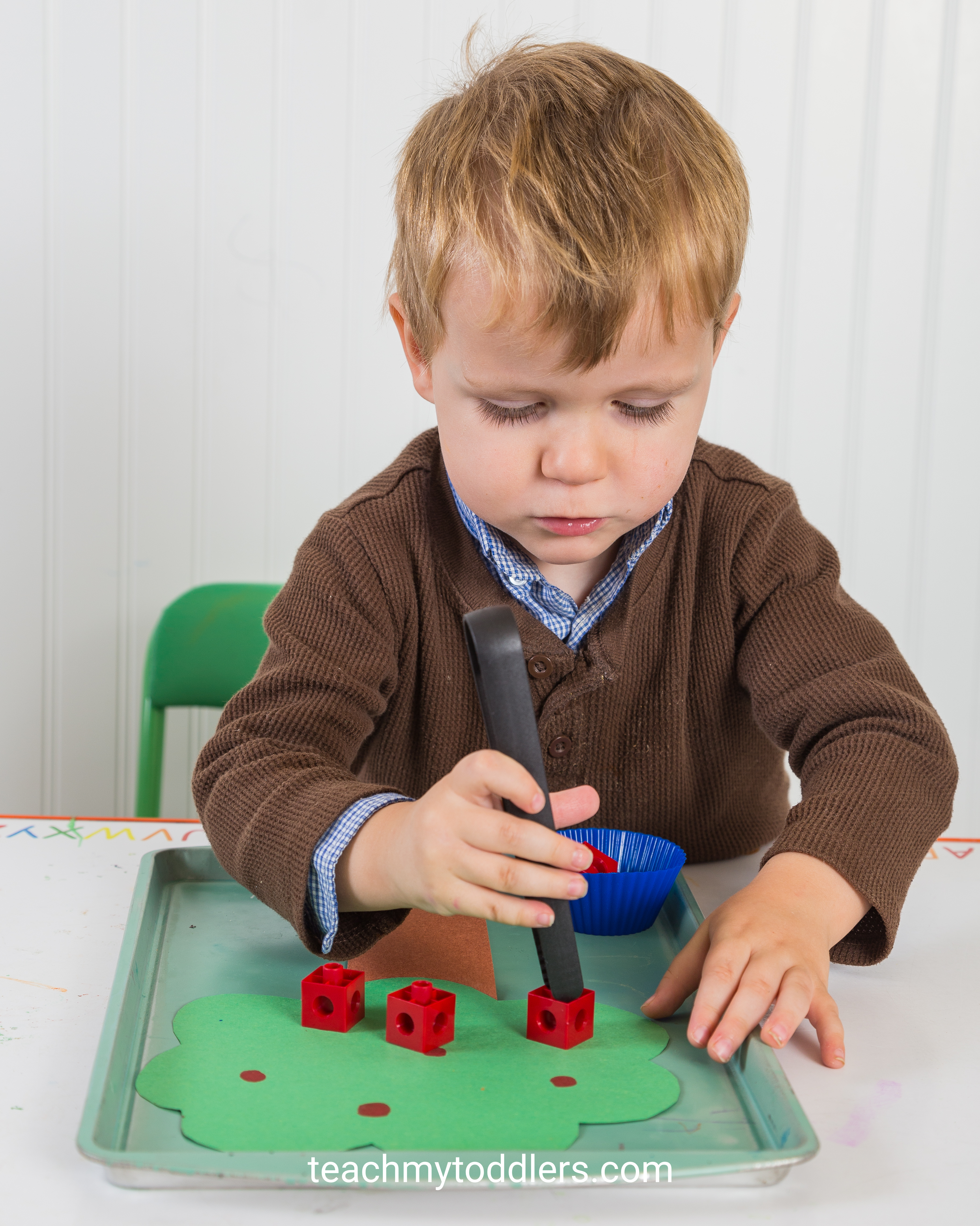 These games are awesome in teaching your toddlers the letter a is for apples