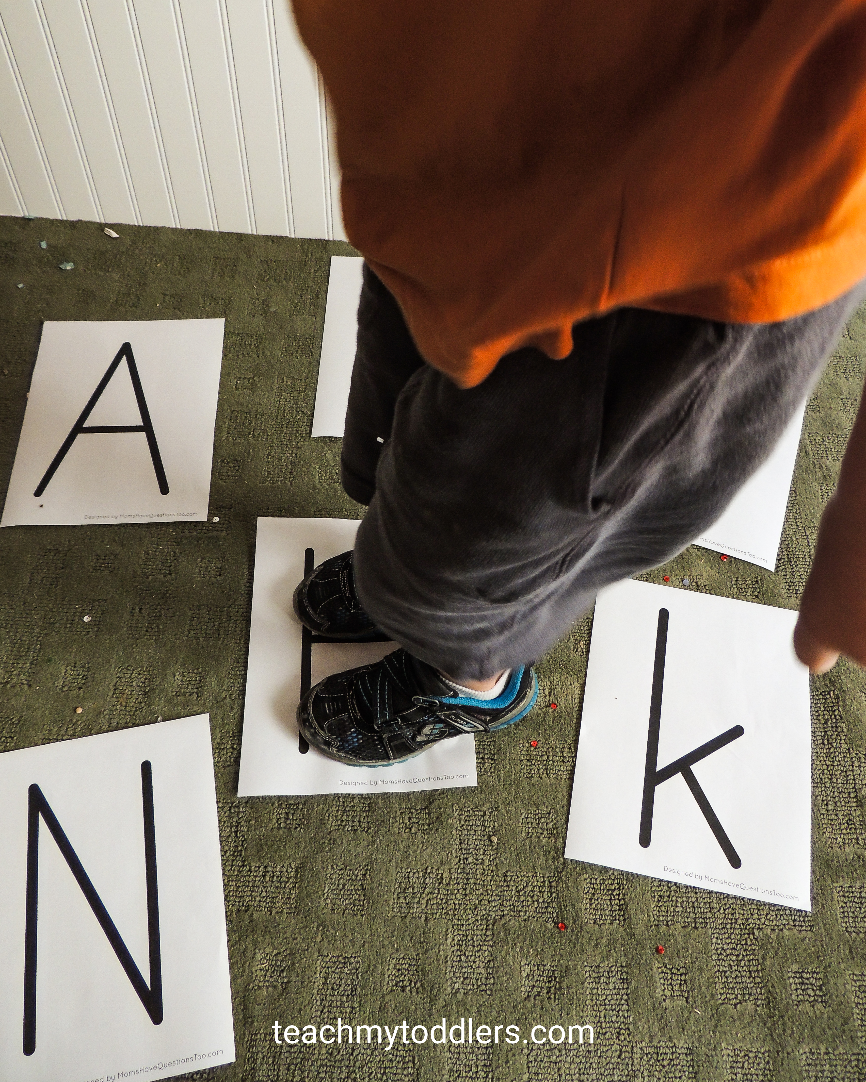 These thin alphabet printables are a fun way to teach your toddlers letters