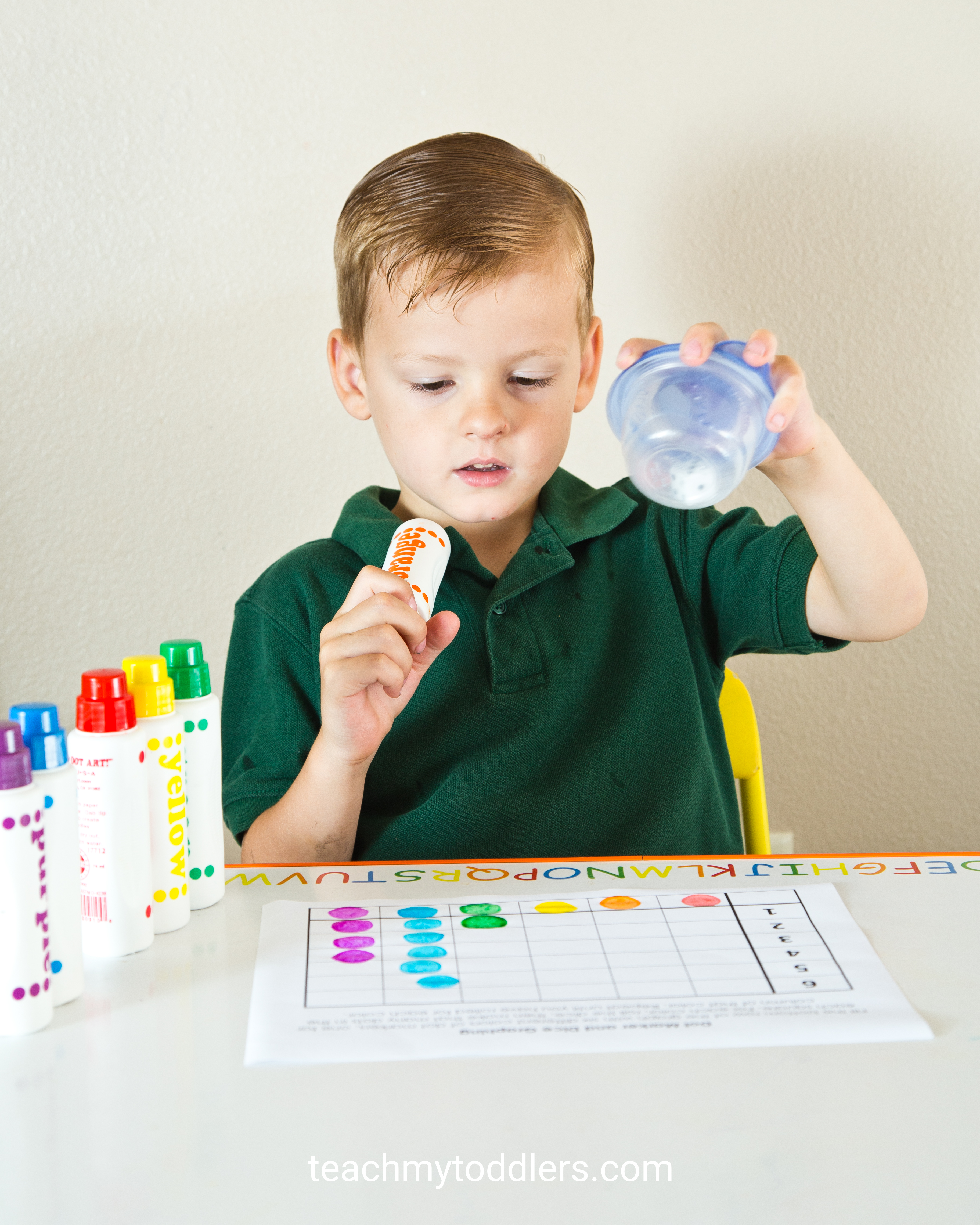 Discover how to use these counting activities to teach your toddlers numbers