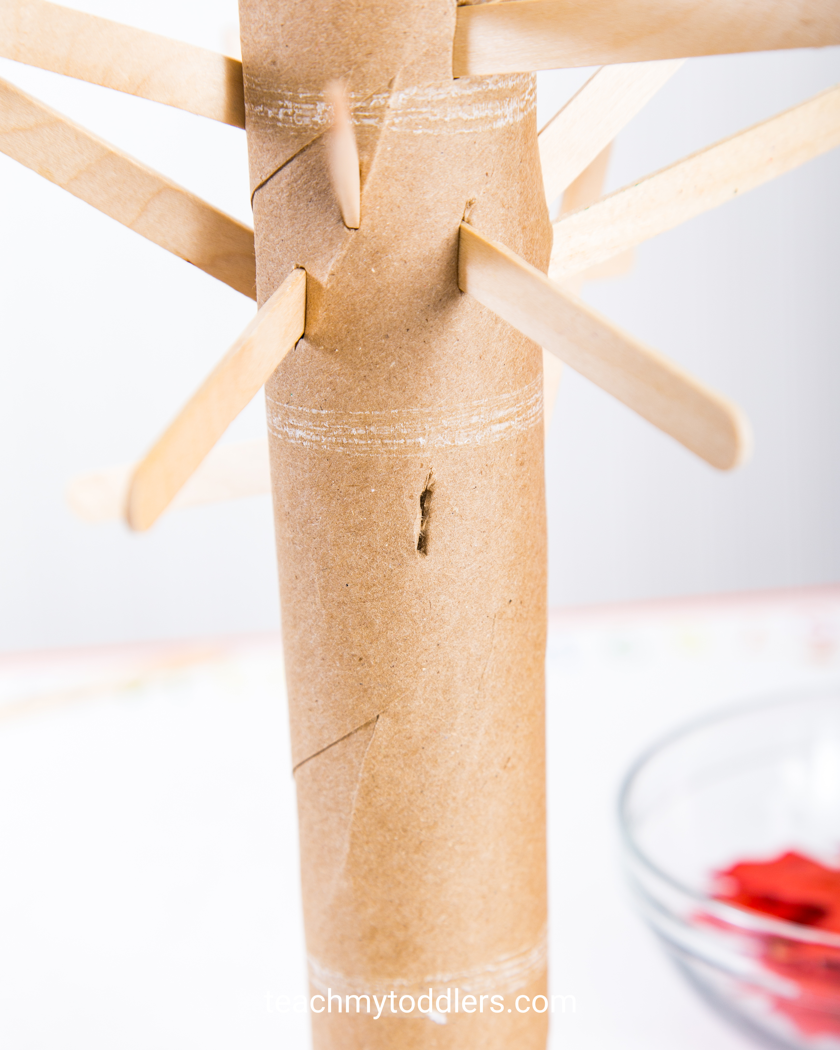Find out how to use these interesting paper leaves to teach your toddlers motor skills