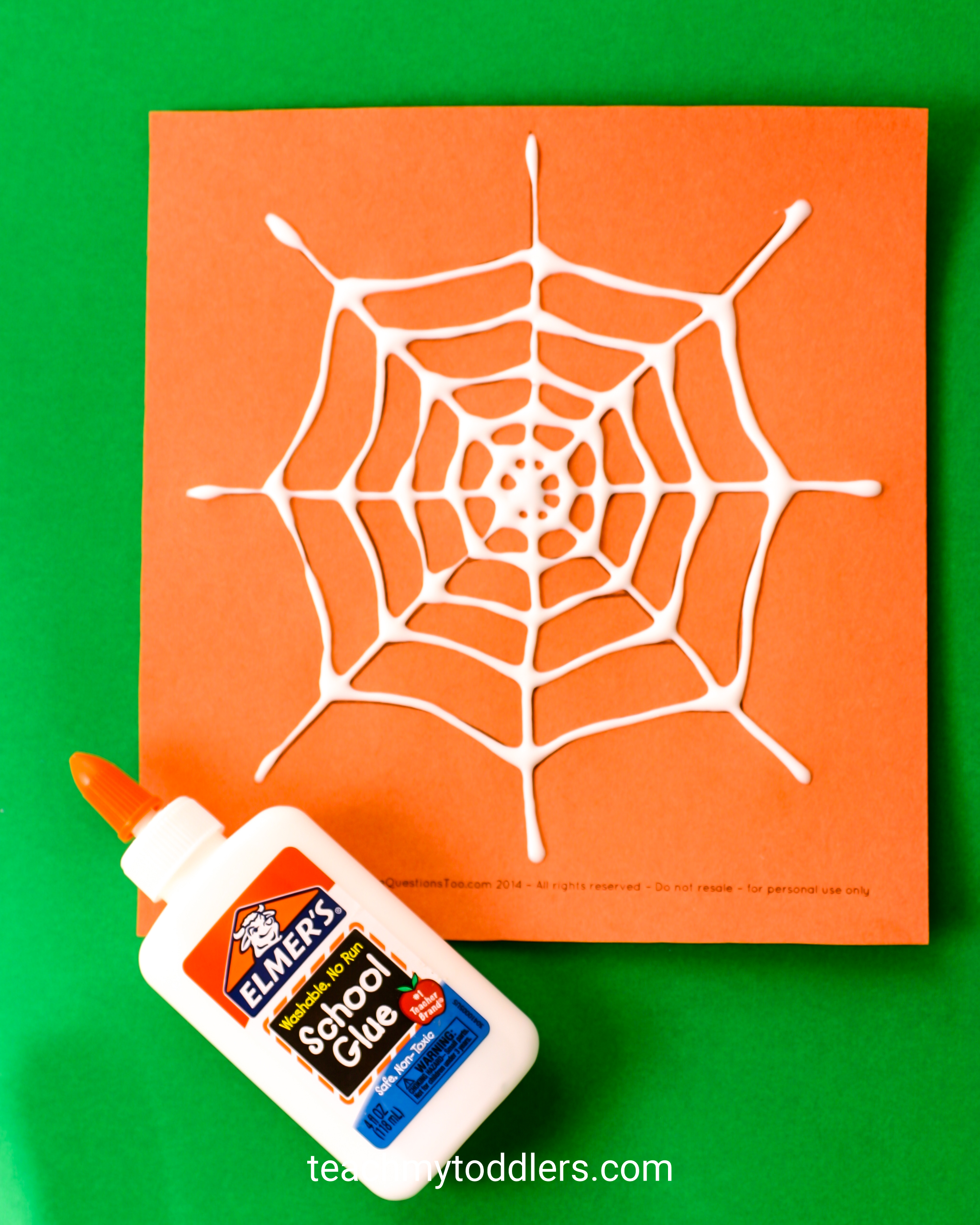 Learn how to use this fun spider web craft to teach your toddler about halloween